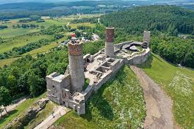 ZAMEK KRÓLEWSKI W CHĘCINACH