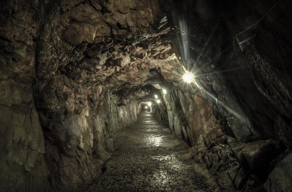 SZTOLNIE WŁODARZ – PODZIEMNA TRASA TURYSTYCZNA