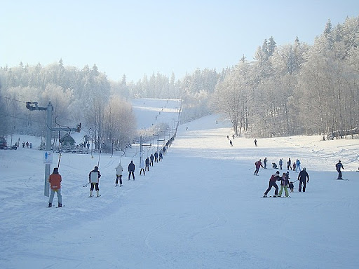 STACJA NARCIARSKA CZARNÓW – SKI