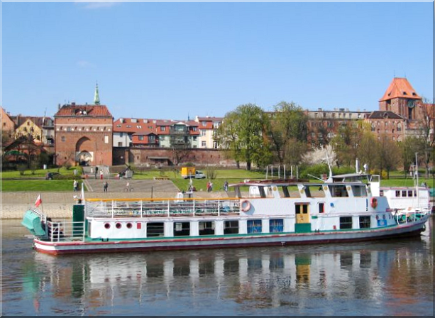REJS STATKIEM PO WIŚLE – TORUŃ